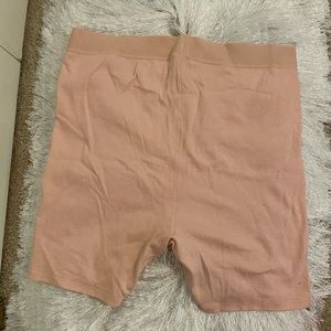 NWOT~Skims Logo Pointelle Boxer